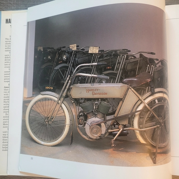Harley-Davidson Books - Picture 5 of 5